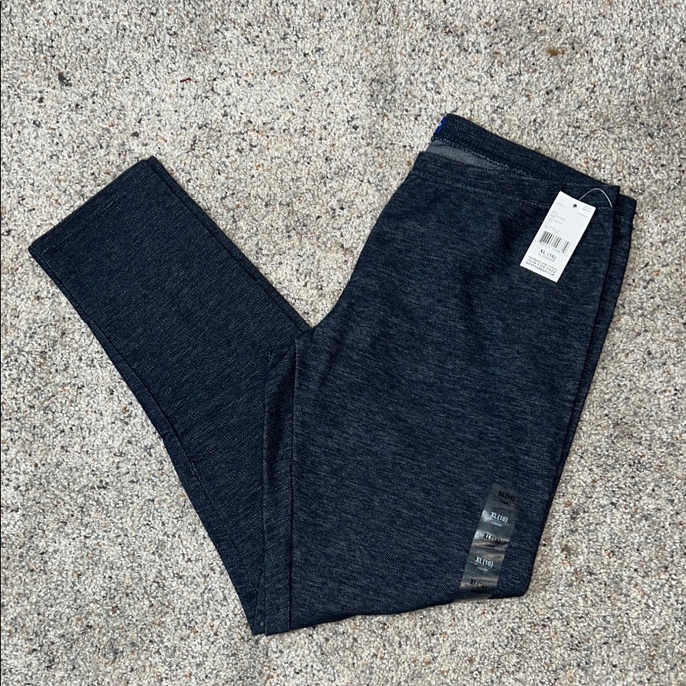 Simply Styled NWT Leggings